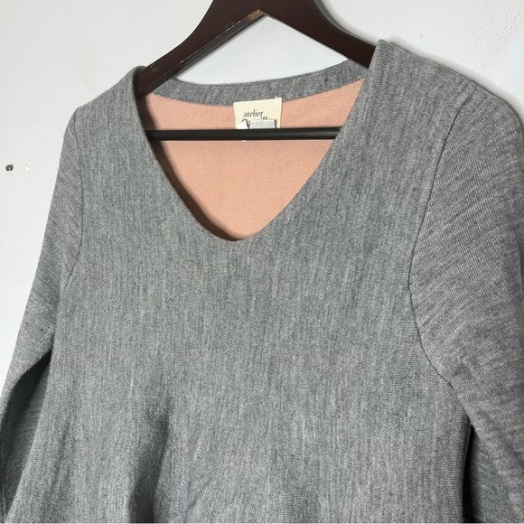 Atelier Camille Anthropologie Size Small Sweater Wool Swing Grey V-Neck Pink - Picture 7 of 7
